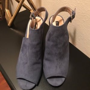 Denim suede sling back sandal heels (like new)